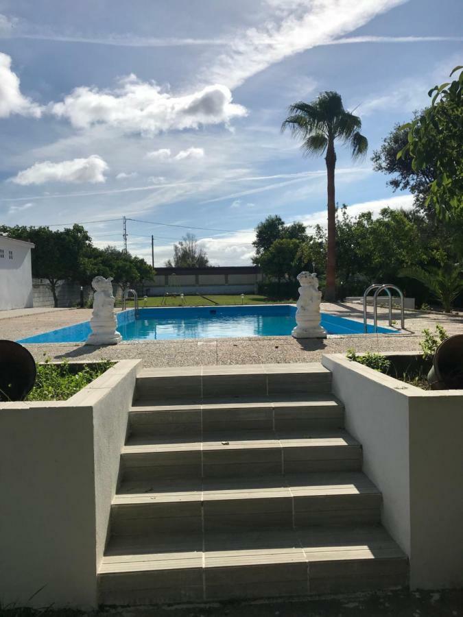 Villa Pilonga Dos Hermanas Luaran gambar