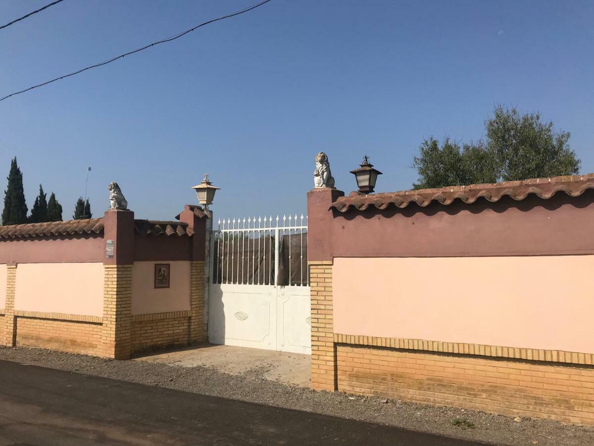 Villa Pilonga Dos Hermanas Luaran gambar